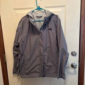 The North Face Women's Venture 2 Rain Jacket, Grey, Size XXL
